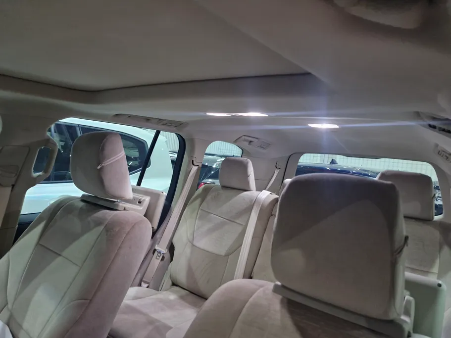 2025 Toyota Land Cruiser GXR2 
