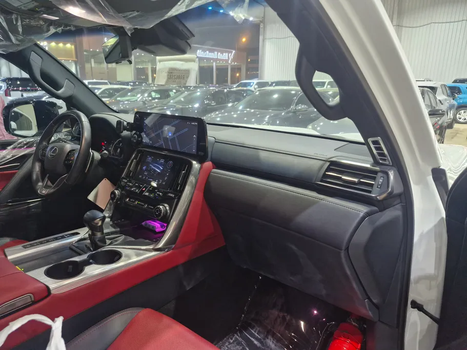 لكزس LX 600 FF F-Sport 2024 
