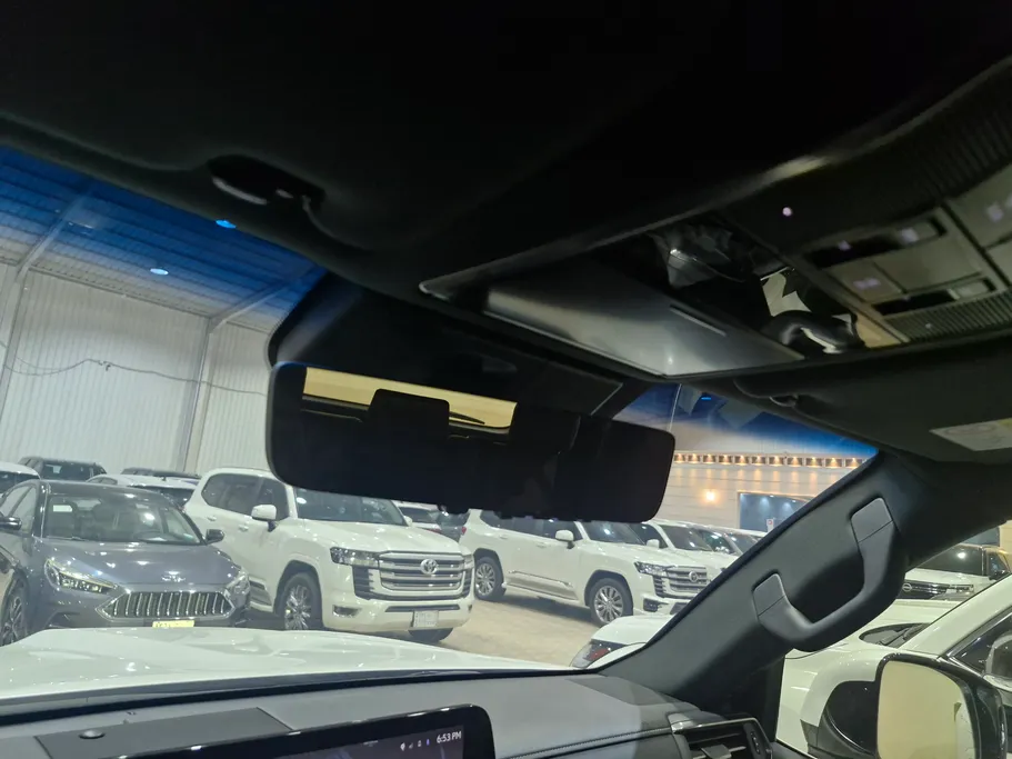 لكزس LX 600 BB Elite 2024 