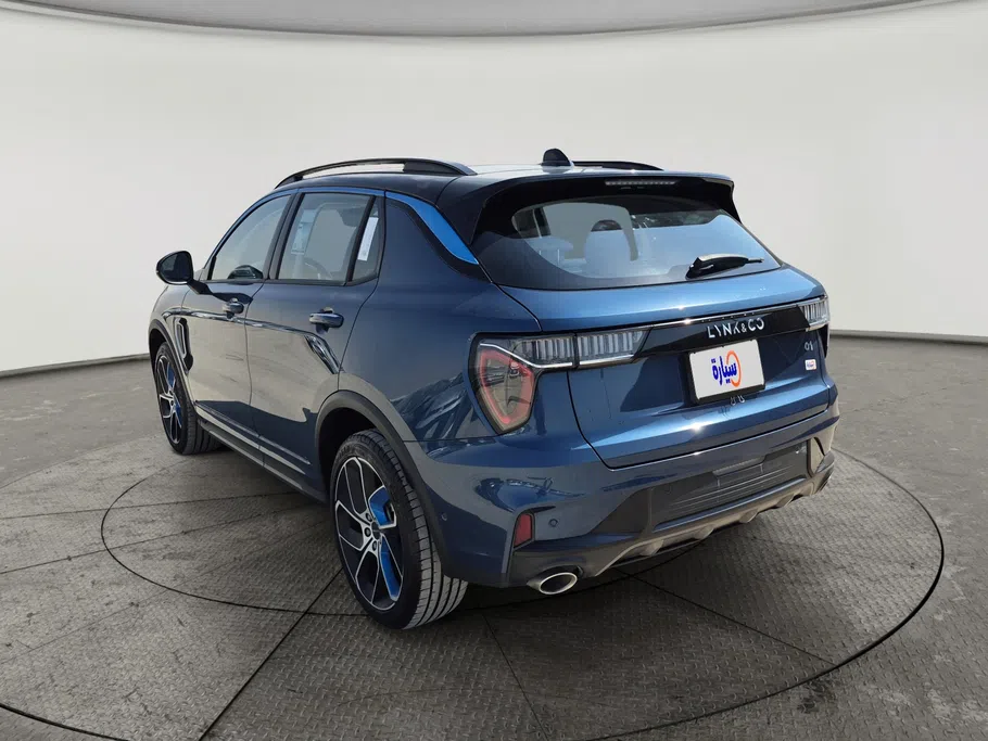 2024 Lynk and Co 01 Louder Pro 