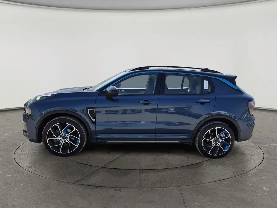 2024 Lynk and Co 01 Louder Pro 