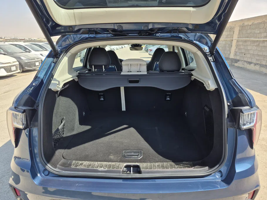 2024 Lynk and Co 01 Louder Pro 