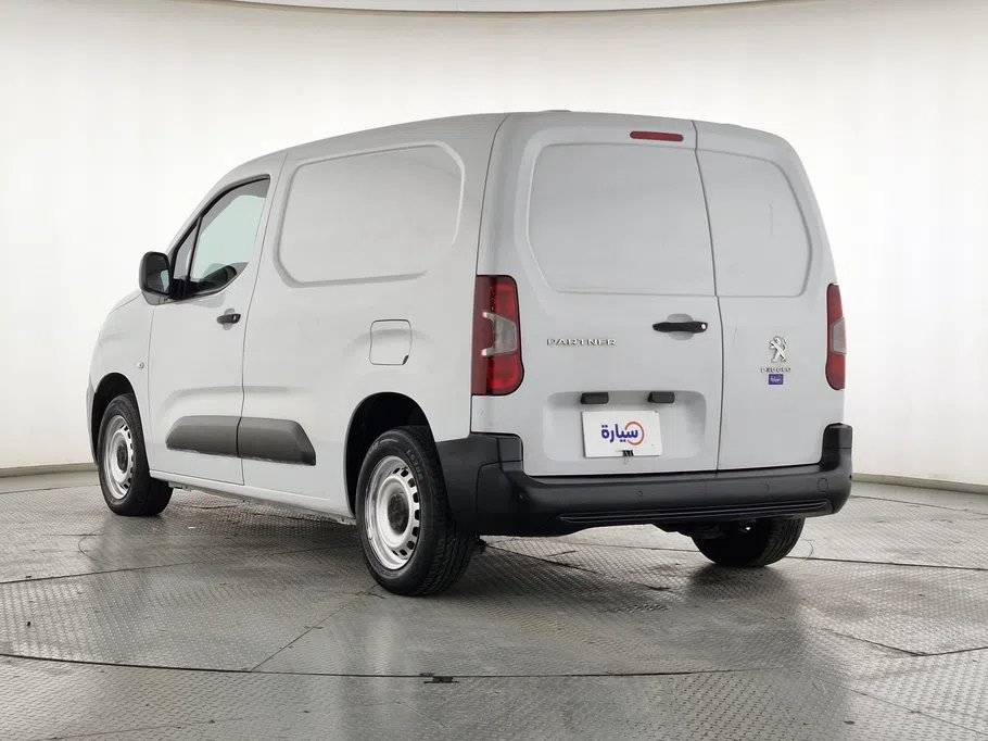 2024 Peugeot Partner Short van 