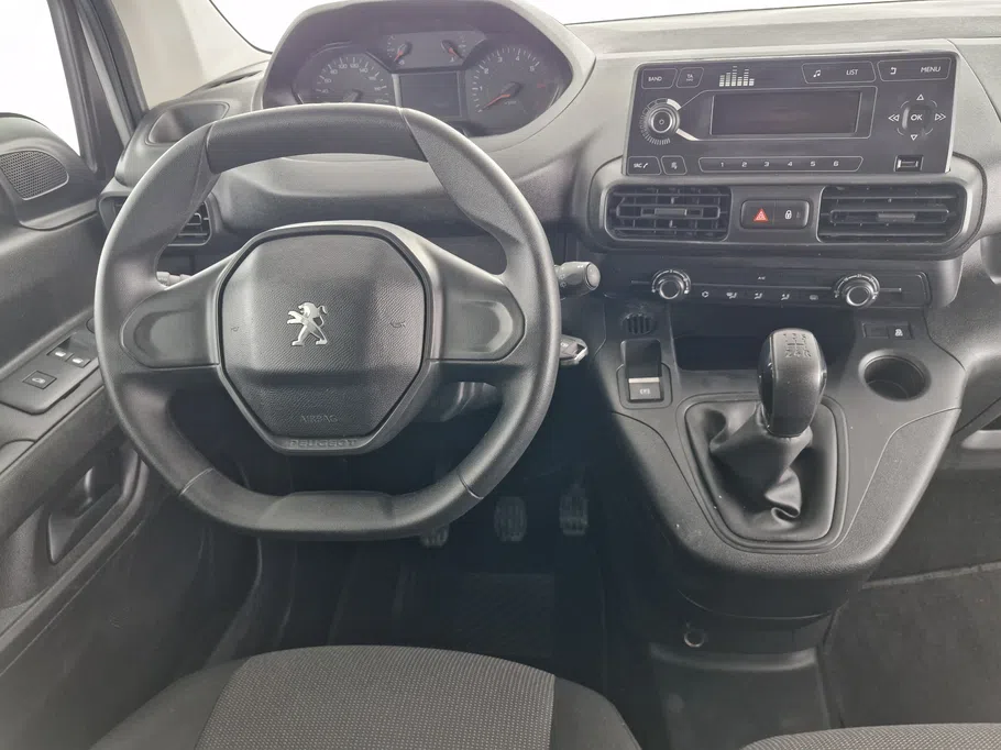 2024 Peugeot Partner Short van 