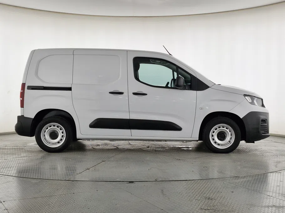 2024 Peugeot Partner Short van 