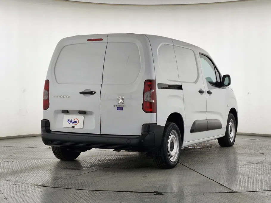 2024 Peugeot Partner Short van 