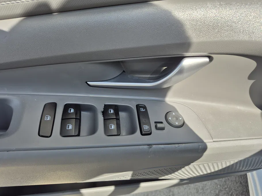 2024 Hyundai Elantra Fleet 