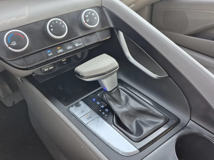 2024 Hyundai Elantra Fleet 