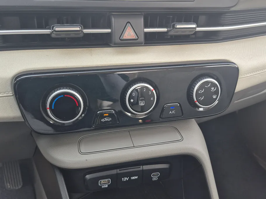 2024 Hyundai Accent Fleet 