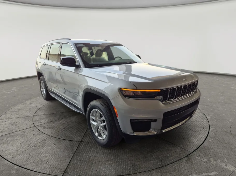 2025 Jeep Grand Cherokee لاريدو 