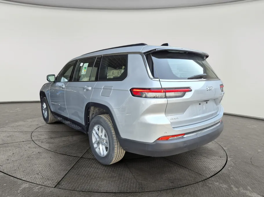2025 Jeep Grand Cherokee لاريدو 