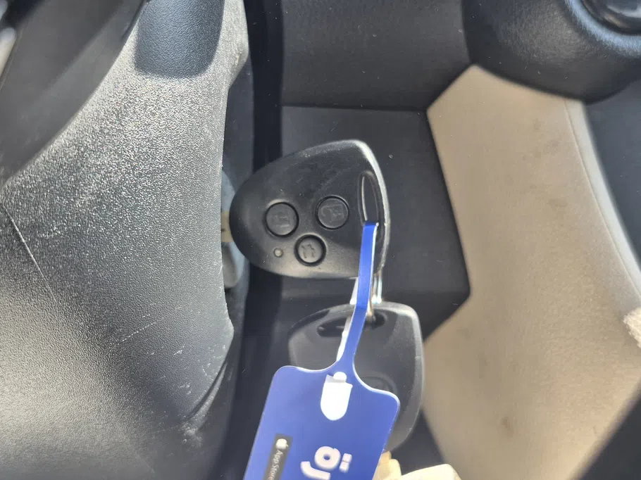 2024 Toyota Yaris  Y 