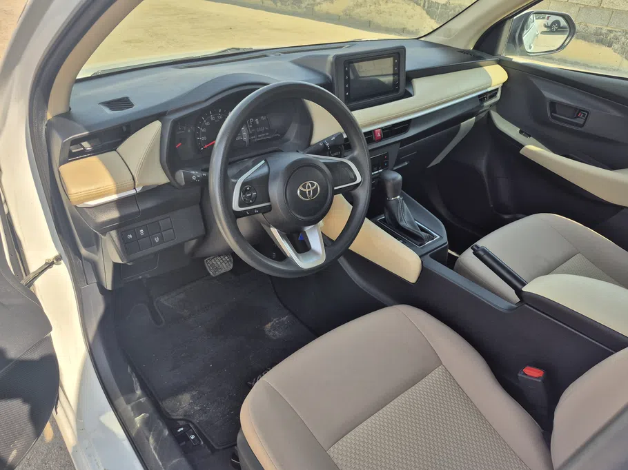 2024 Toyota Yaris  Y 