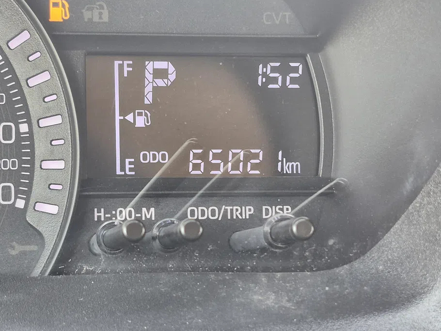2024 Toyota Yaris  Y 