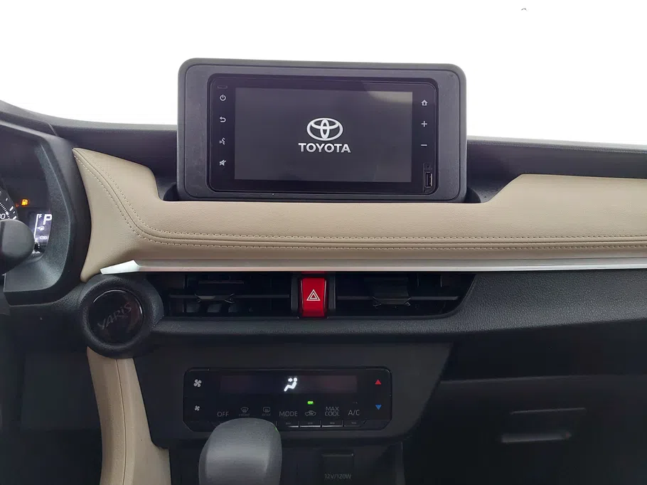 2023 Toyota Yaris  Y 