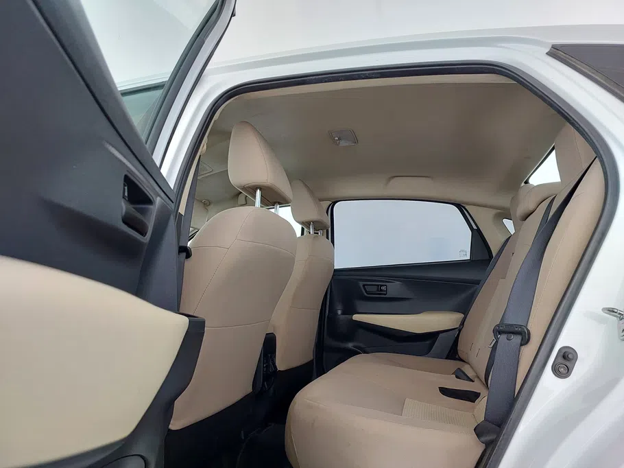 2023 Toyota Yaris  Y 