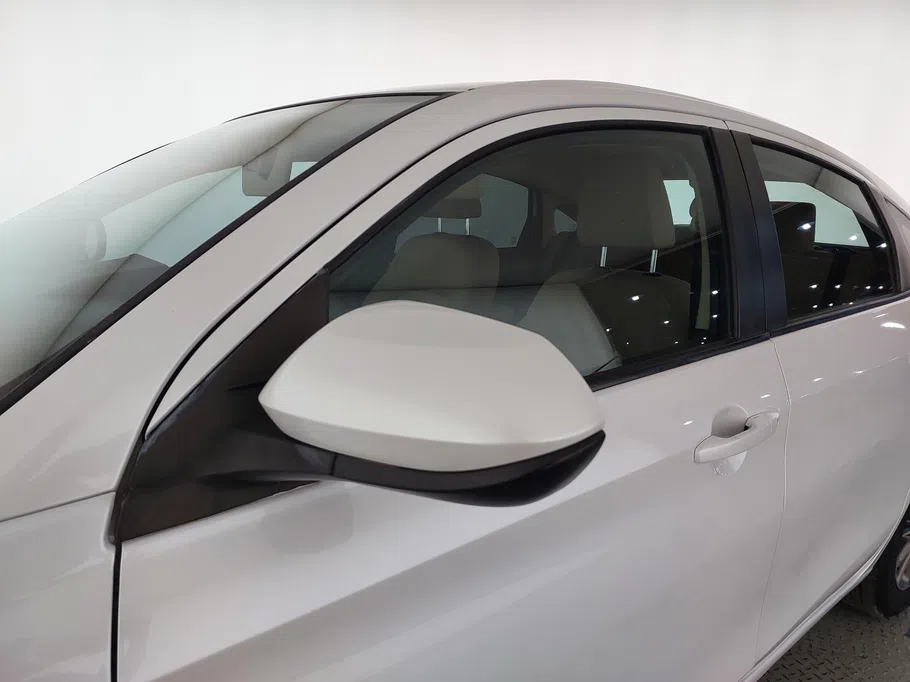 2023 Toyota Yaris  Y 