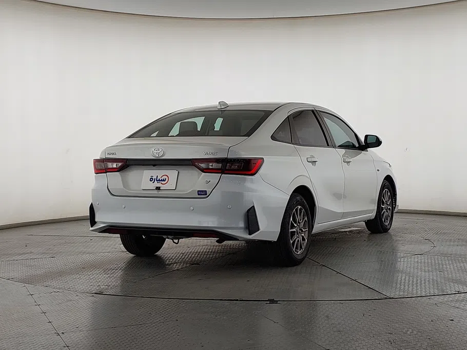 2023 Toyota Yaris  Y 