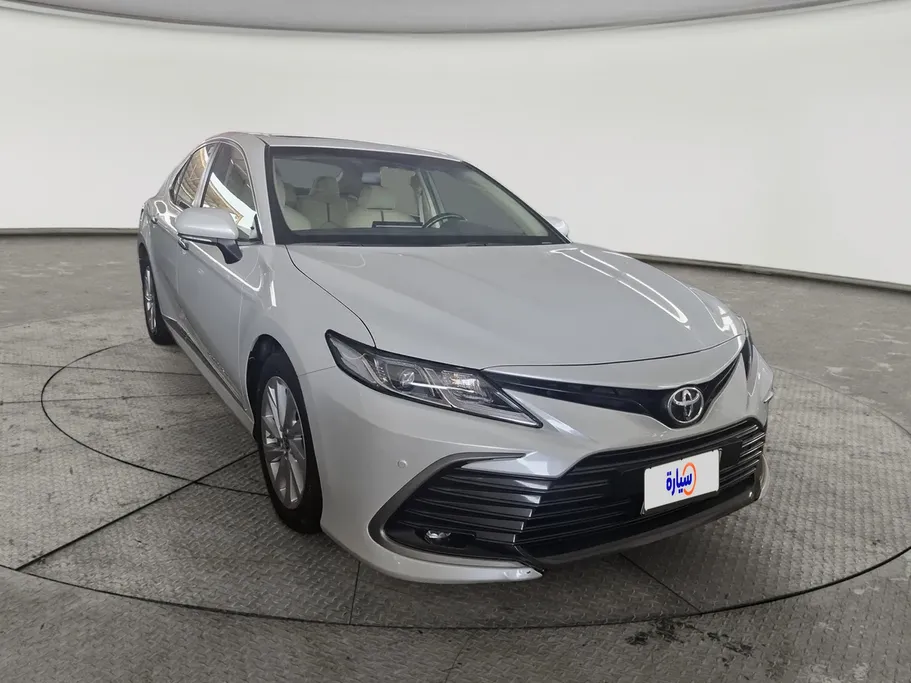 2024 Toyota Camry  GLE 