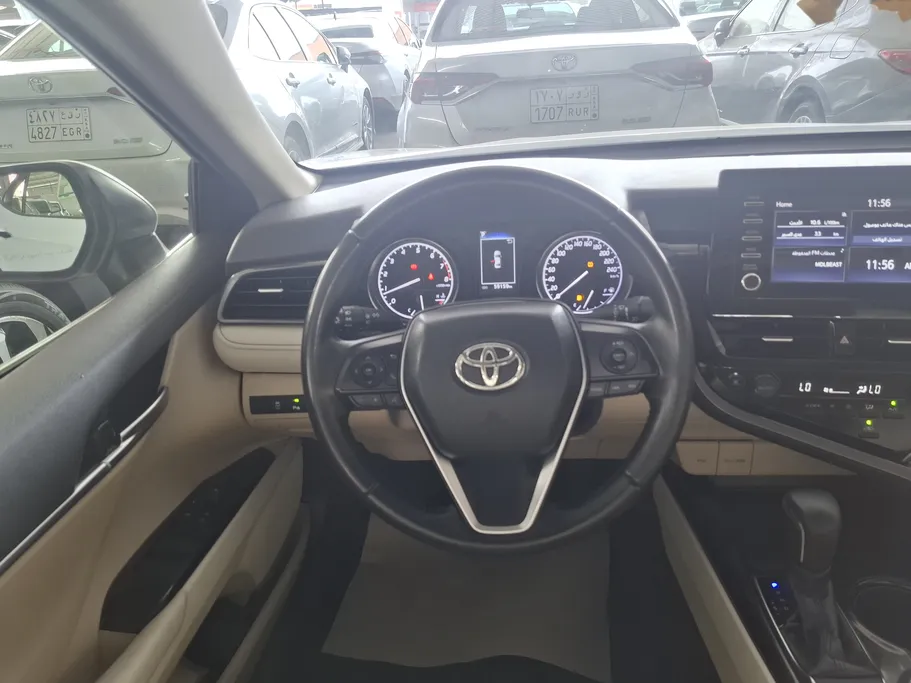 2024 Toyota Camry  GLE 