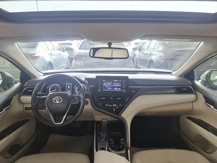 2024 Toyota Camry  GLE 