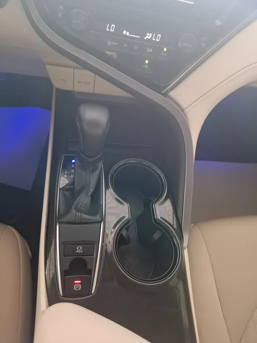2024 Toyota Camry  GLE 