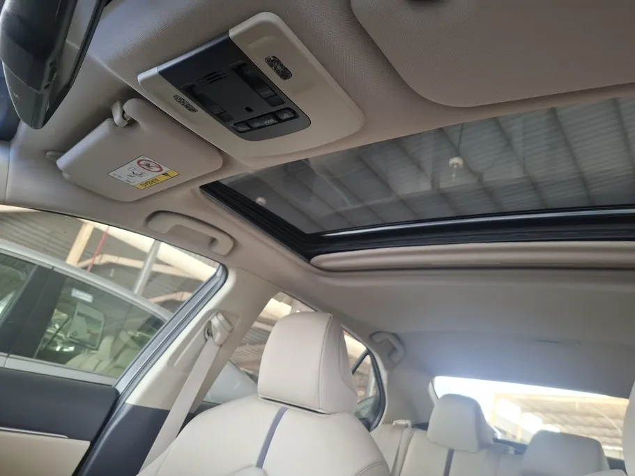 2024 Toyota Camry  GLE 