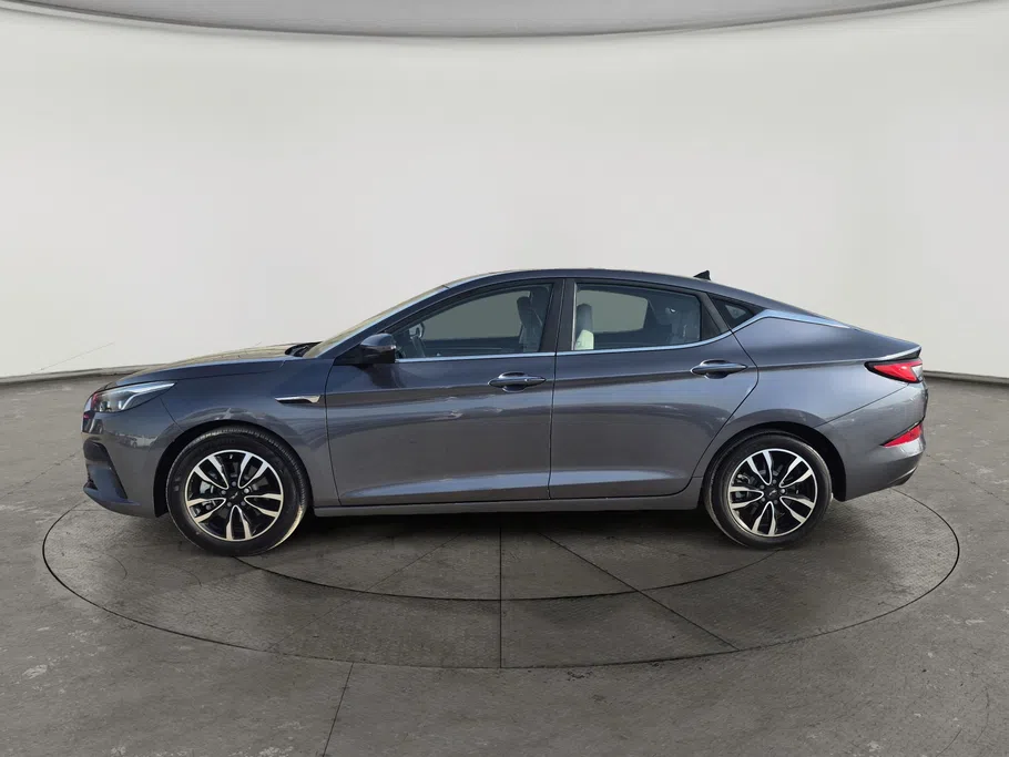 2025 JAC J7 LUXURY 