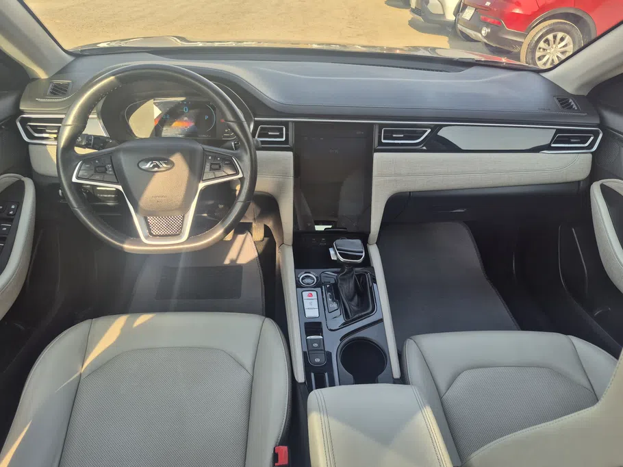 2025 JAC J7 LUXURY 