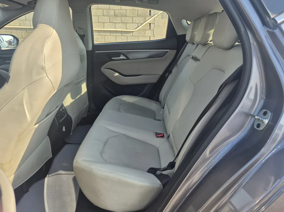 2025 JAC J7 LUXURY 