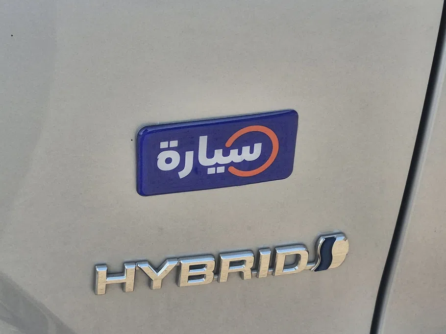 تويوتا كورولا كروس XLE HEV 2024 