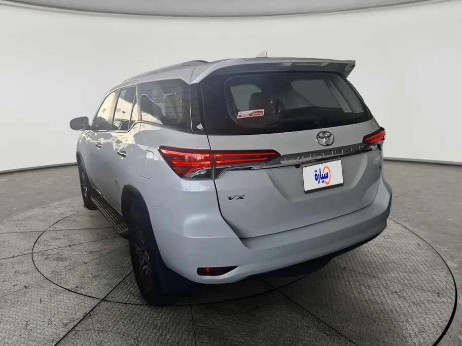 2023 Toyota Fortuner VX 