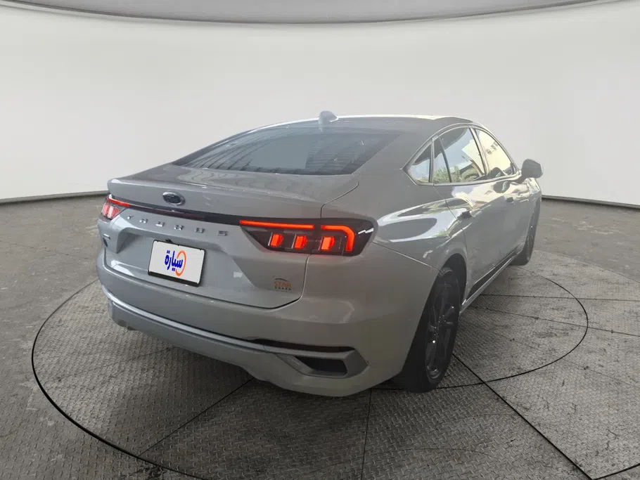 2025 Ford Taurus Ambiente FHEV 