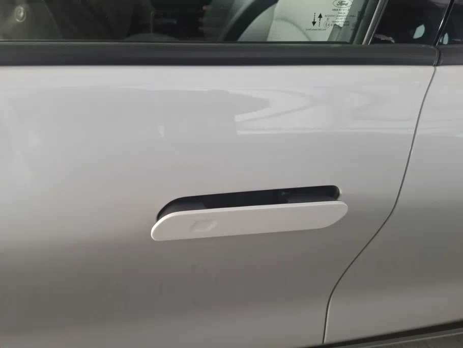 2025 Ford Taurus Ambiente FHEV 