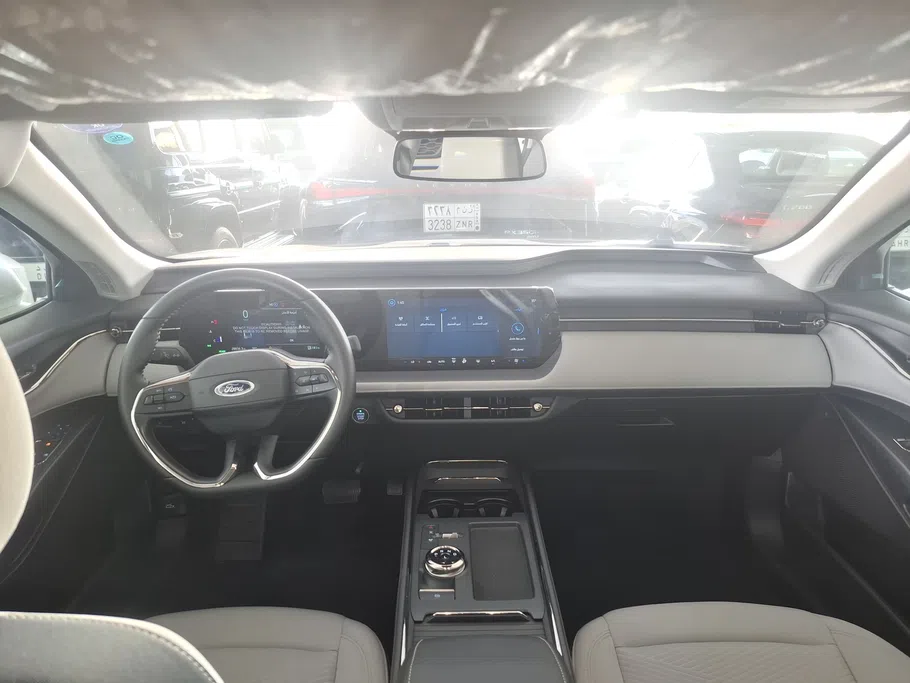 2025 Ford Taurus Ambiente FHEV 