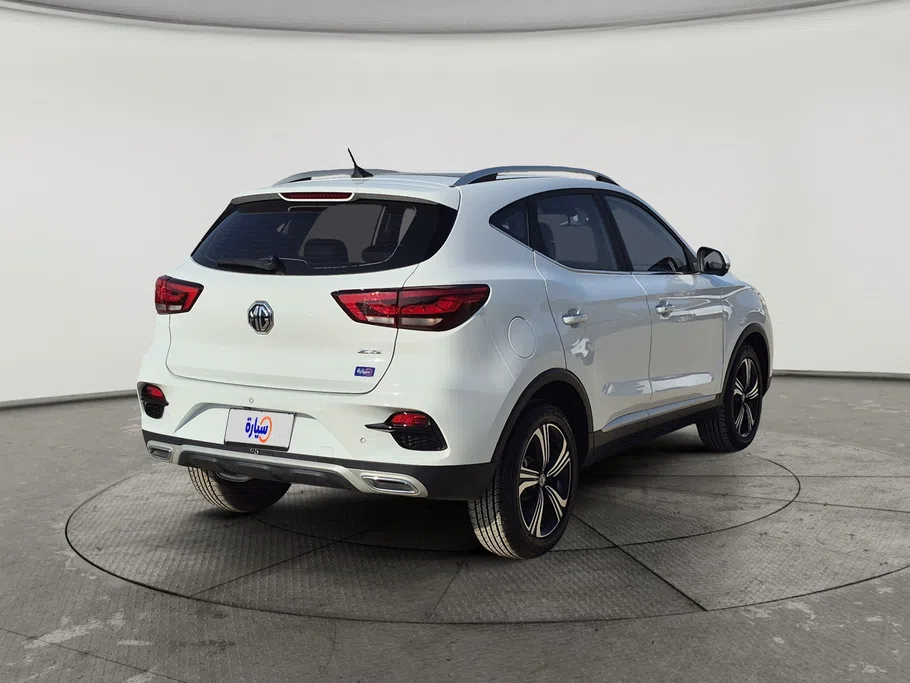 2025 MG ZS LUX 
