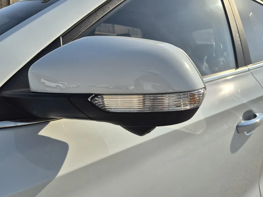 2025 MG ZS LUX 