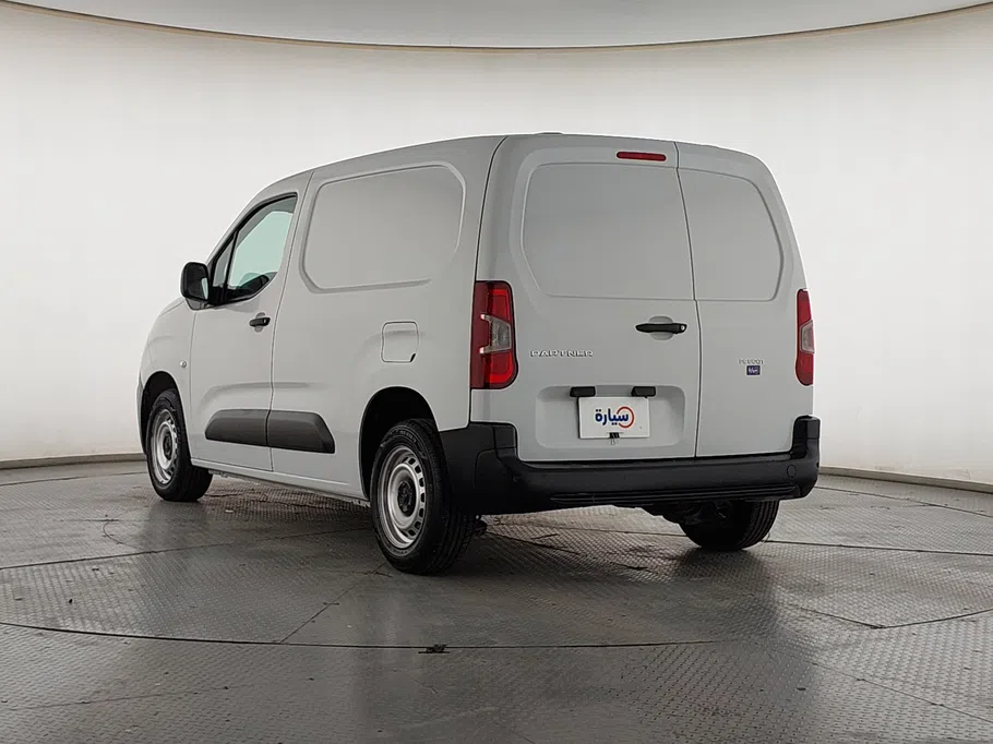 بيجو بارتنر Short van 2023 