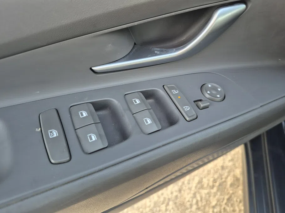 2024 Hyundai Elantra Fleet 