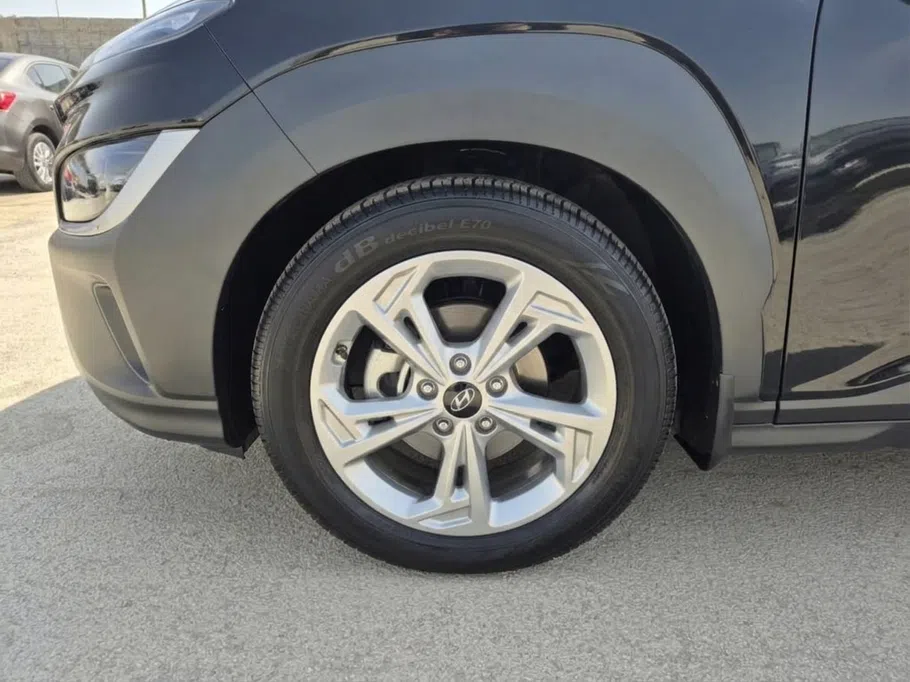 2023 Hyundai Kona SMART 