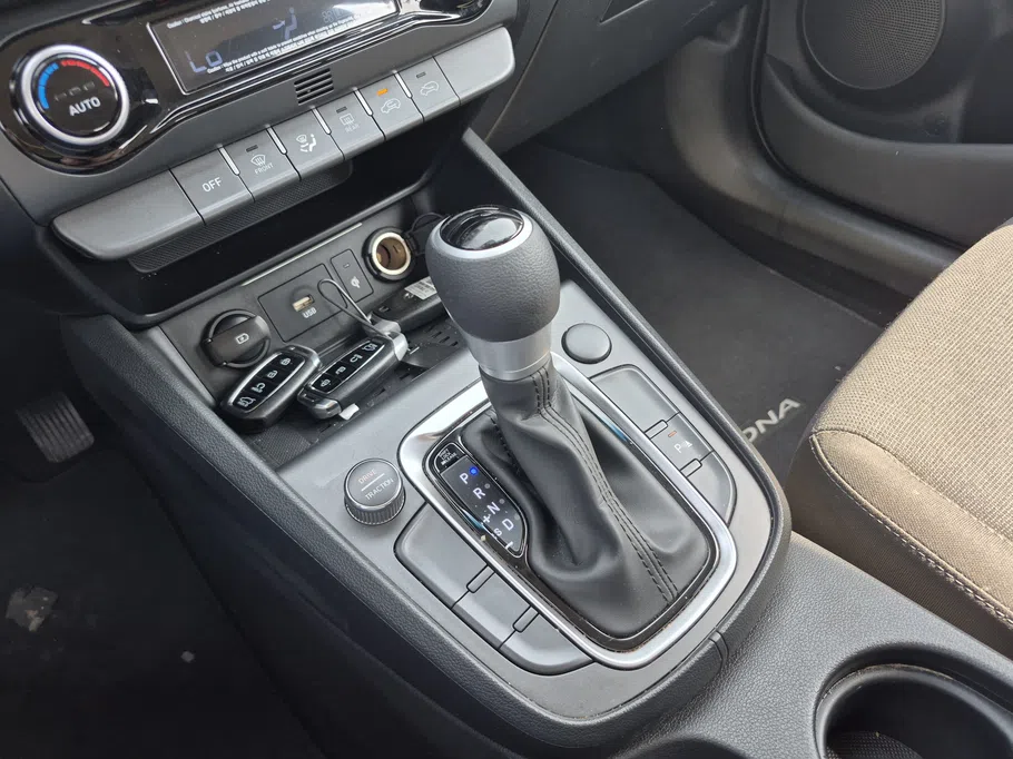 2023 Hyundai Kona SMART 