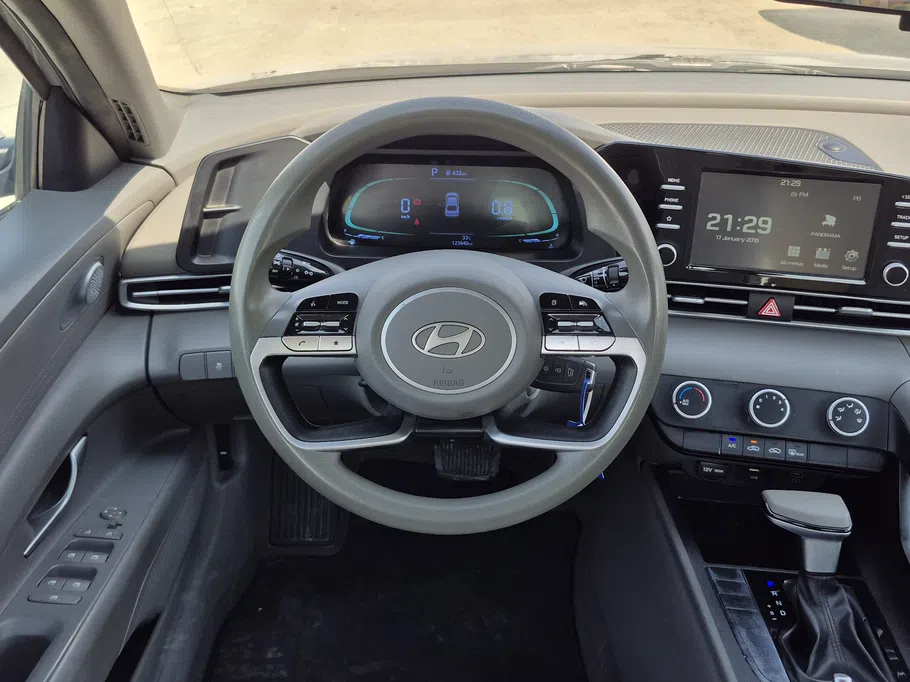 2024 Hyundai Elantra Fleet 