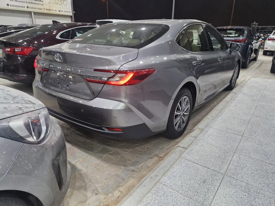تويوتا كامري E 2026 