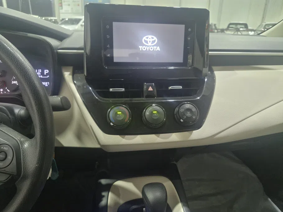 2024 Toyota Corolla XLI 