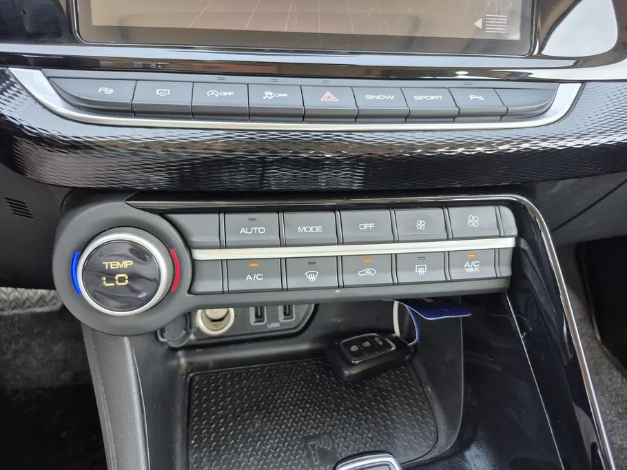 دونج فينج AX7 Mach E1 2022 