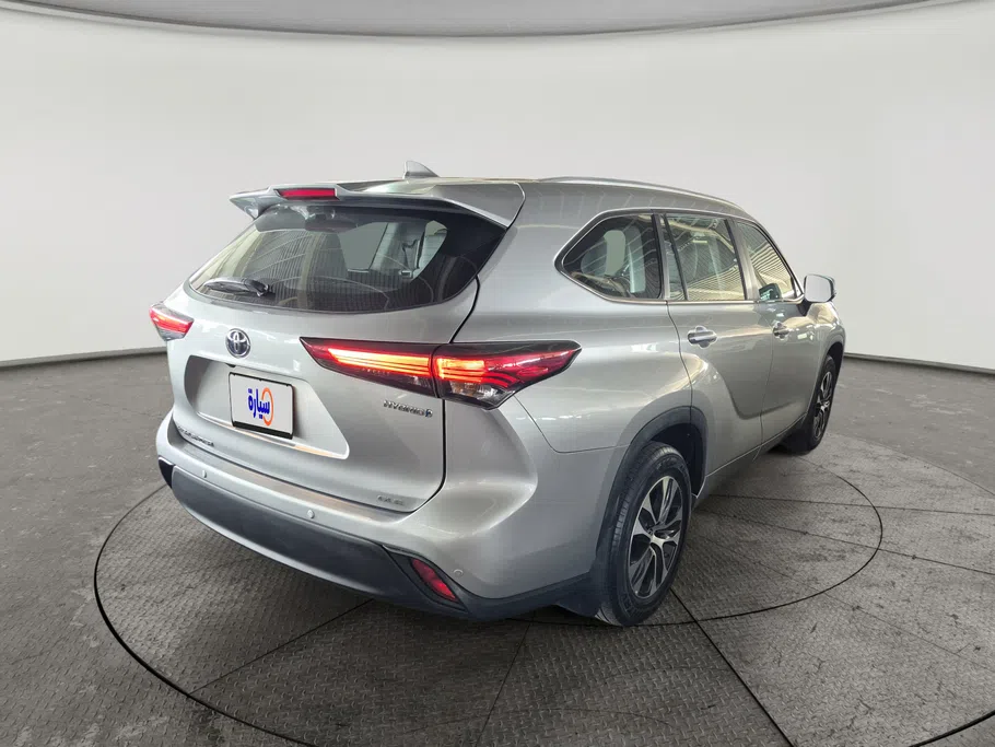 2023 Toyota Highlander GLE 
