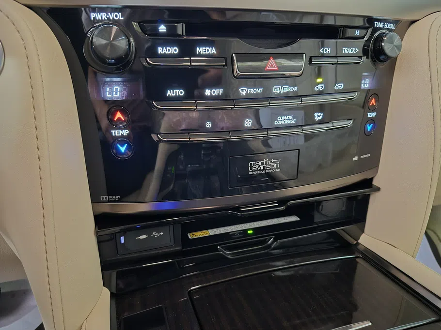 لكزس LX 570 S 2021 