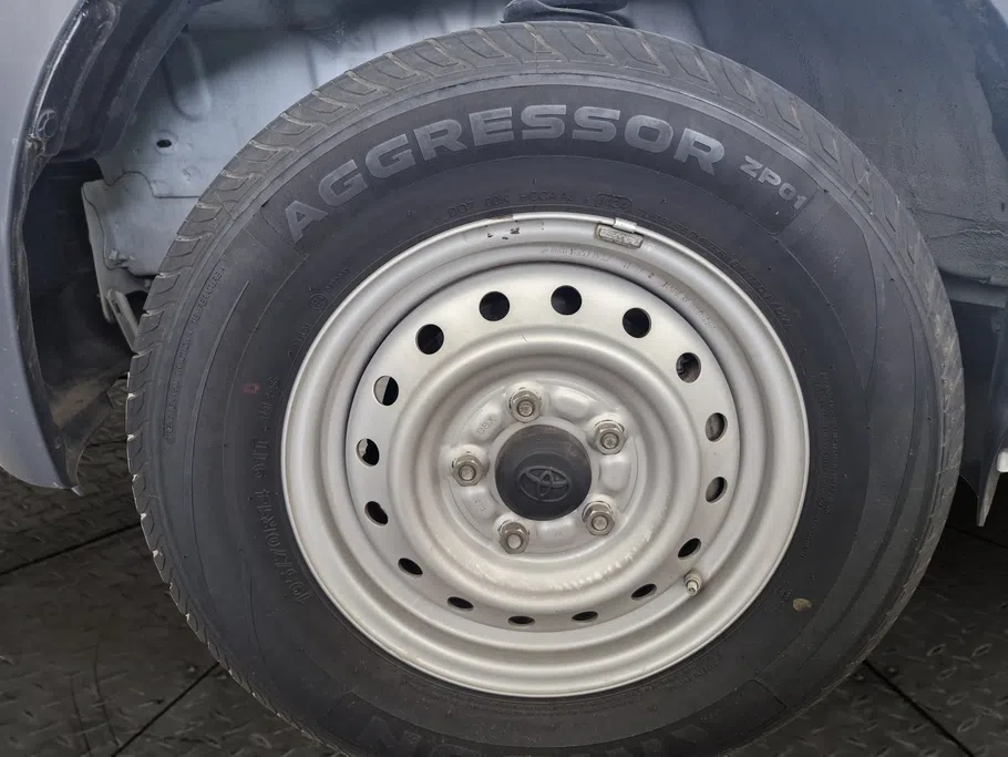 2023 Toyota LiteAce Van 