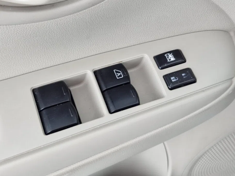 2022 Nissan Sunny SV Comfort 