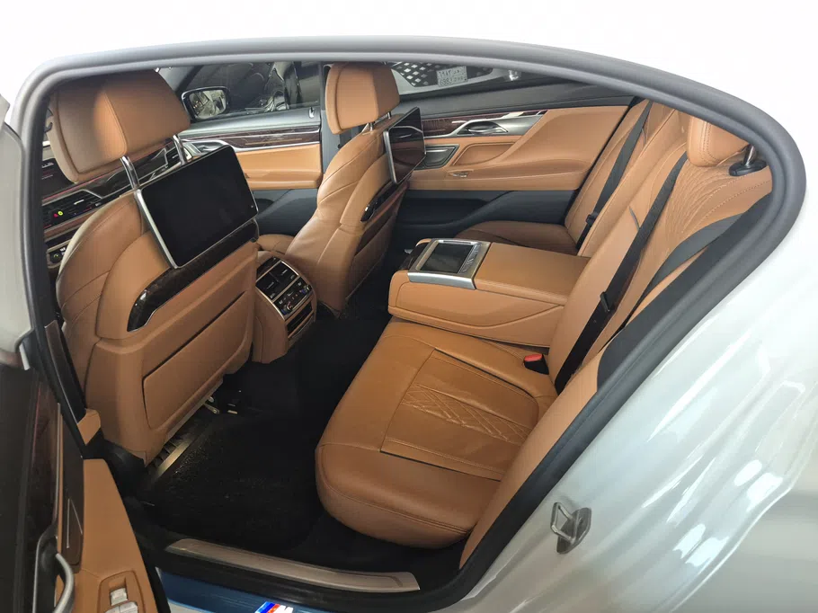 2021 BMW 7 Series 730Li 